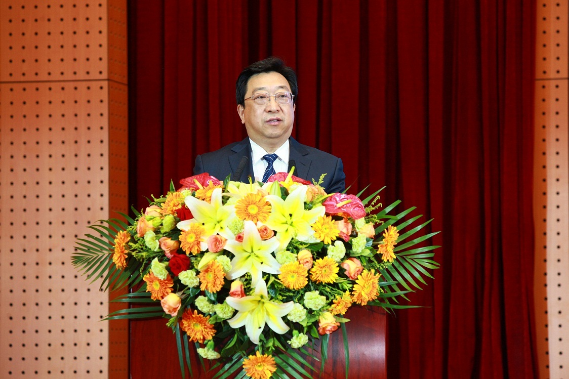 徐延豪讲话.JPG