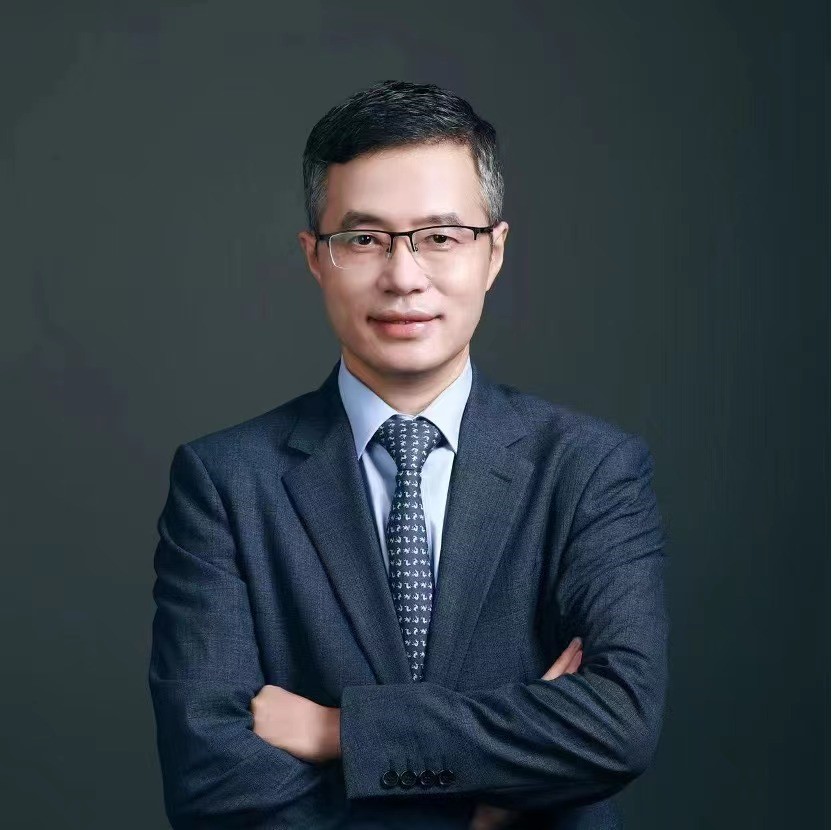 陈伟.jpg