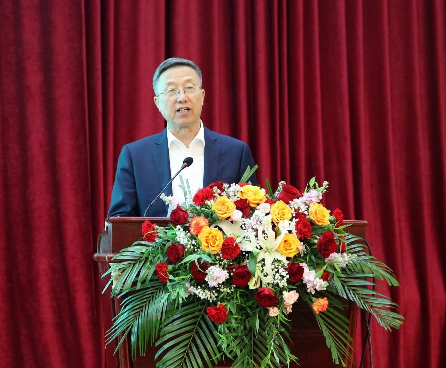中国营养学会常务副理事长马爱国致辞.jpg
