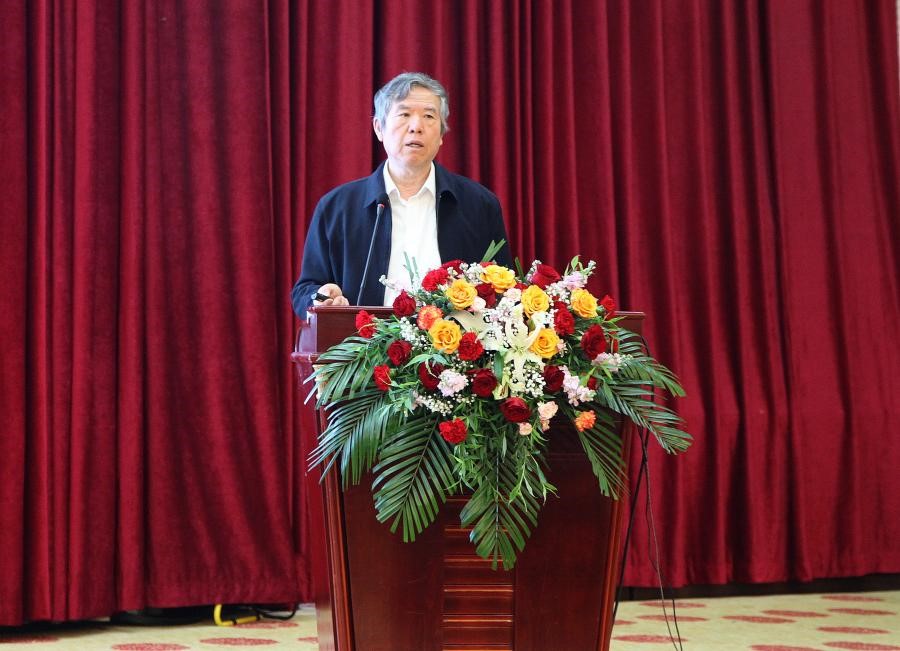 中国营养学会副理事长杨晓光作报告.jpg