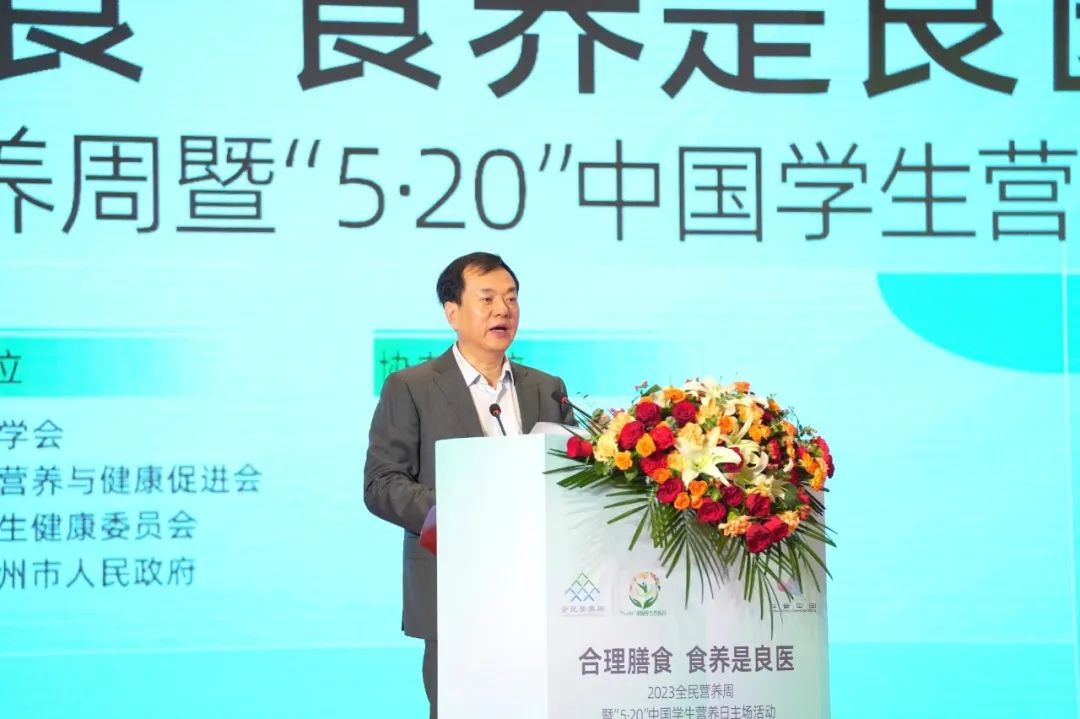 刘金峰.jpg