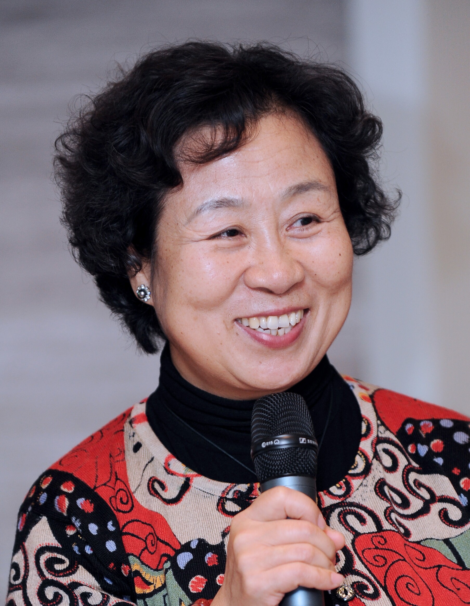 09.翟凤英.jpg