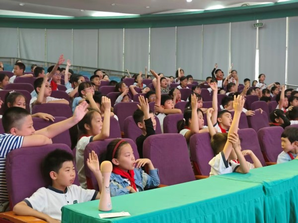 图片2.jpg 图片2.jpg