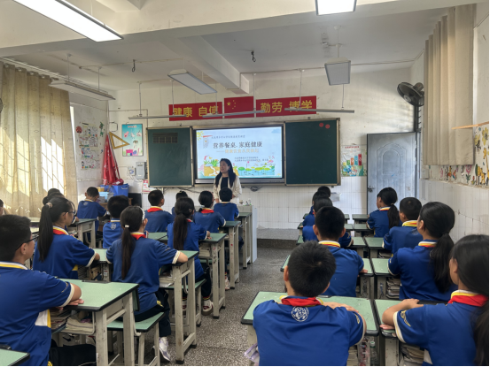 四川 | 四川省营养学会攀枝花办事处开展14场主题讲座